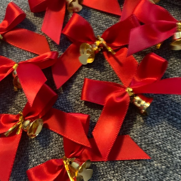 Red bows with golden bells x 10 - Picture 4 of 4